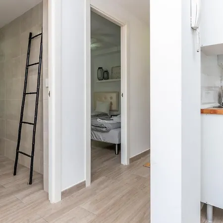 Apartment 3br In Centre Near The