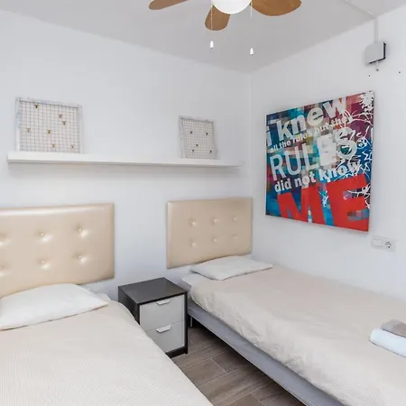 Apartment 3br In Centre Near The *