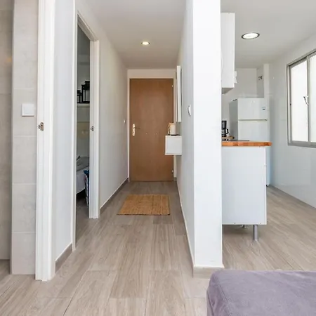 3br In Centre Near The