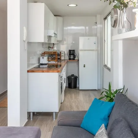 3br In Centre Near The *