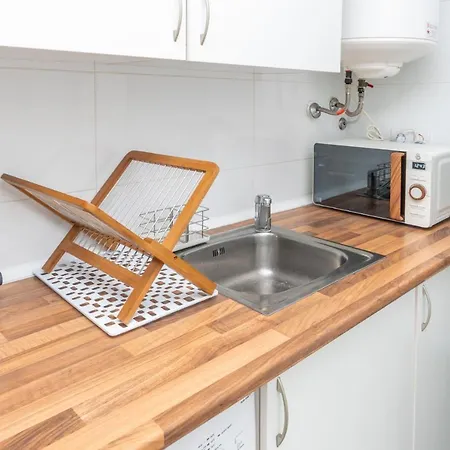 Apartament 3br In Centre Near The *